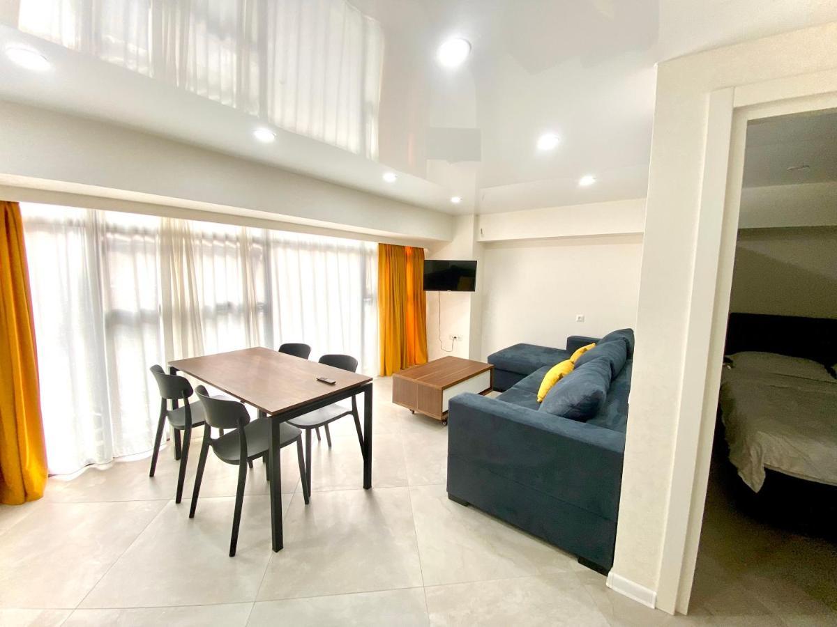 Gss - A Apartment Tbilisi Exteriör bild