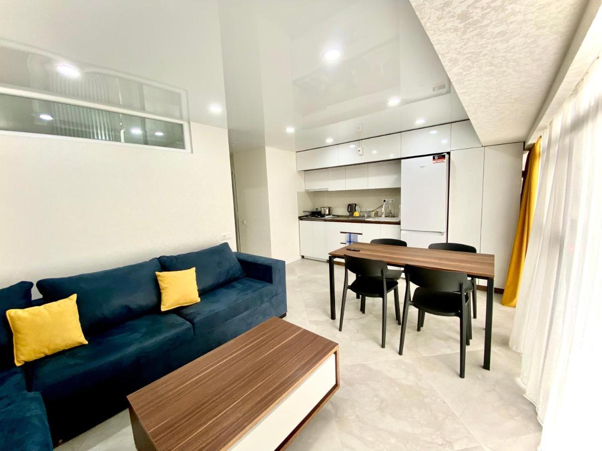 Gss - A Apartment Tbilisi Exteriör bild